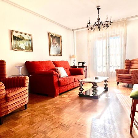 Housing Leon Santa Marina Apartment Екстериор снимка