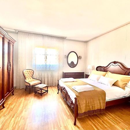 Housing Leon Santa Marina Apartment Екстериор снимка